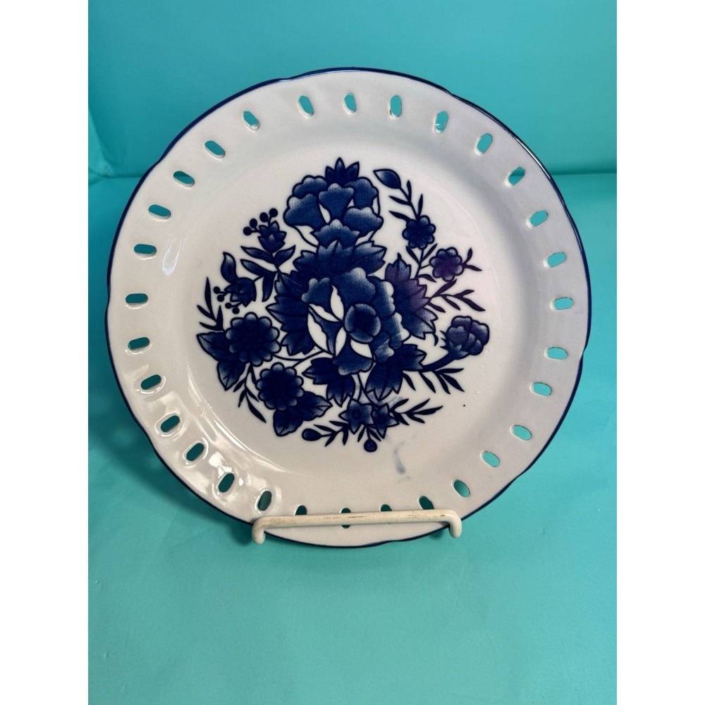 Vtg Blue & White Round Dish Ceramic Decor Vanity Plate Wall Hanger